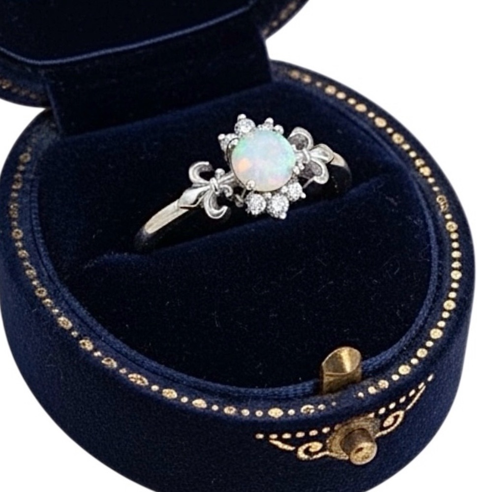 NEW Opal Ring Sz 8 Fleur De Lis Platinum Over Silver S925 Dainty Gemstone Fairy